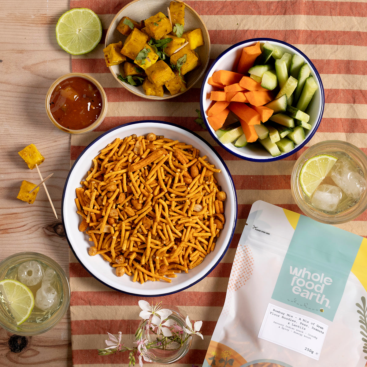 Bombay Mix - Spiced Indian Snack Mix with Peanuts, Peas & Lentils
