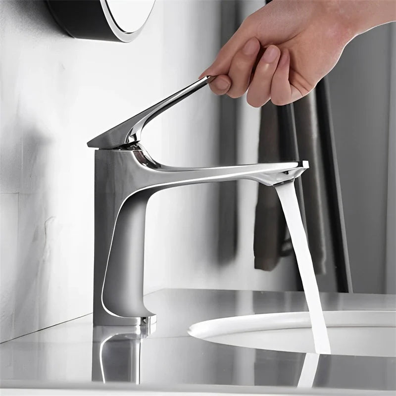 Brass Bathroom Basin Tap Single Handle Mixer Deck Mounted Hot Cold Faucet