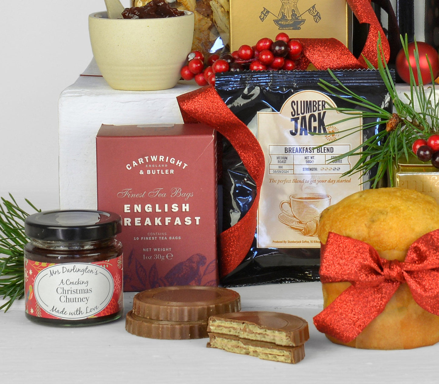 Geschenkbox Heiligabend – Präsentkorb mit festlichen Speisen und Weinen