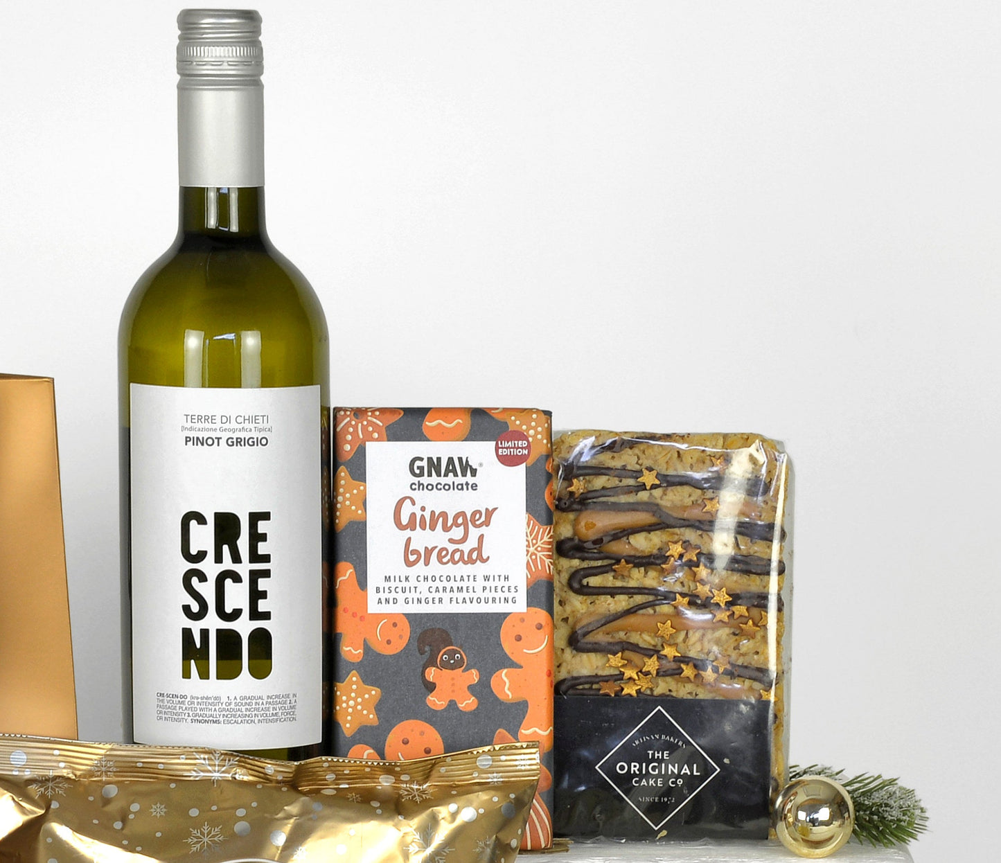 Christmas Gift Bag – Pinot Grigio, Luxury Popcorn & Chocolate Truffles