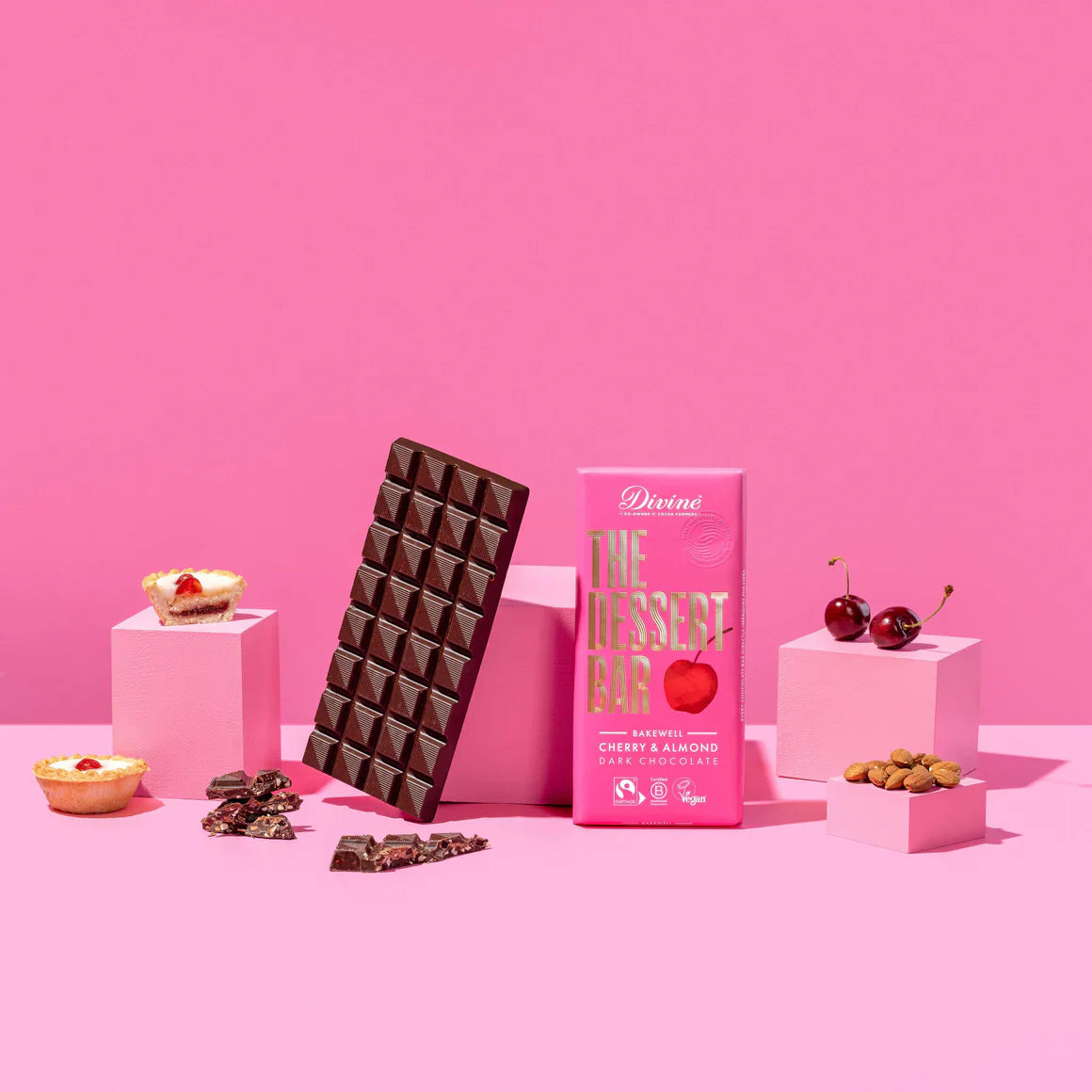 Divine 60% Zartbitter Schokolade Kirsche & Mandel Bakewell Riegel 180g