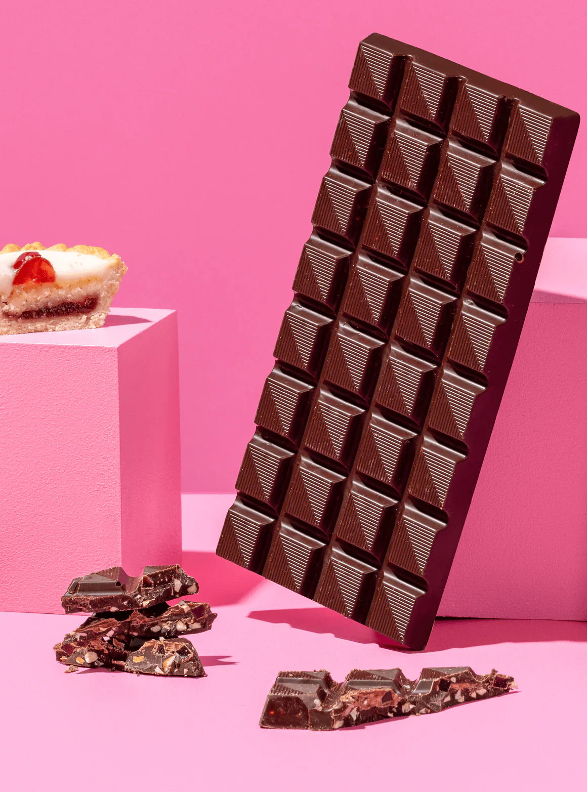 Divine 60% Zartbitter Schokolade Kirsche & Mandel Bakewell Riegel 180g