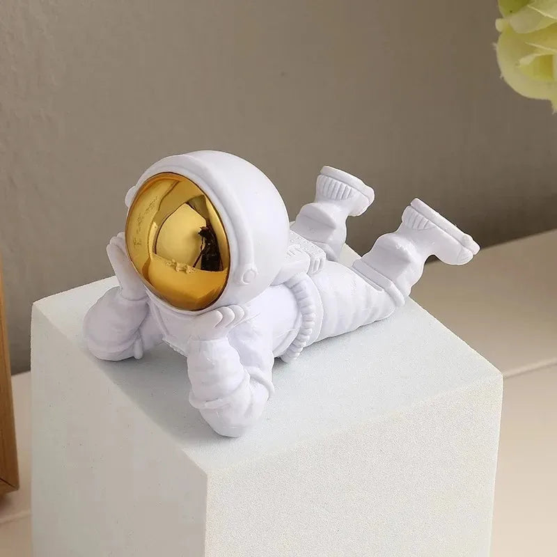 Desktop Astronaut Ornament - Creative Spaceman Statue for Home & Office Mobile Stand