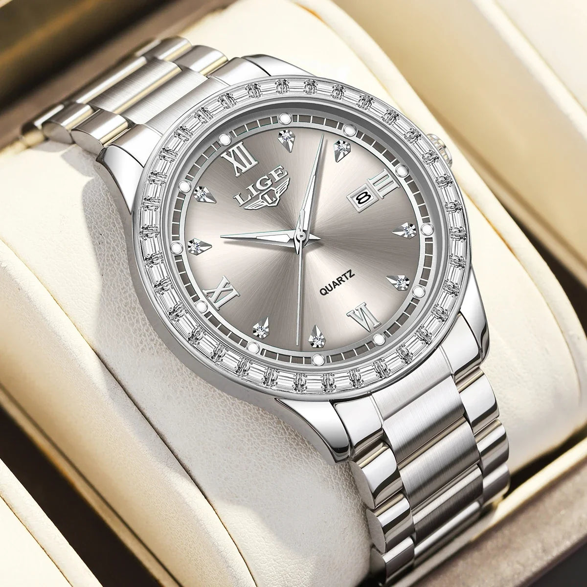 Women’s Elegant Fashion Quartz Watch – Waterproof Luminous Silver Wristwatch