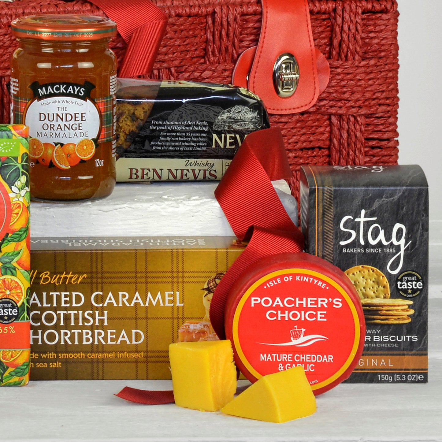 Luxuriöser schottischer Geschenkkorb | Premium-Präsentkorb mit Wein, Gin & Delikatessen