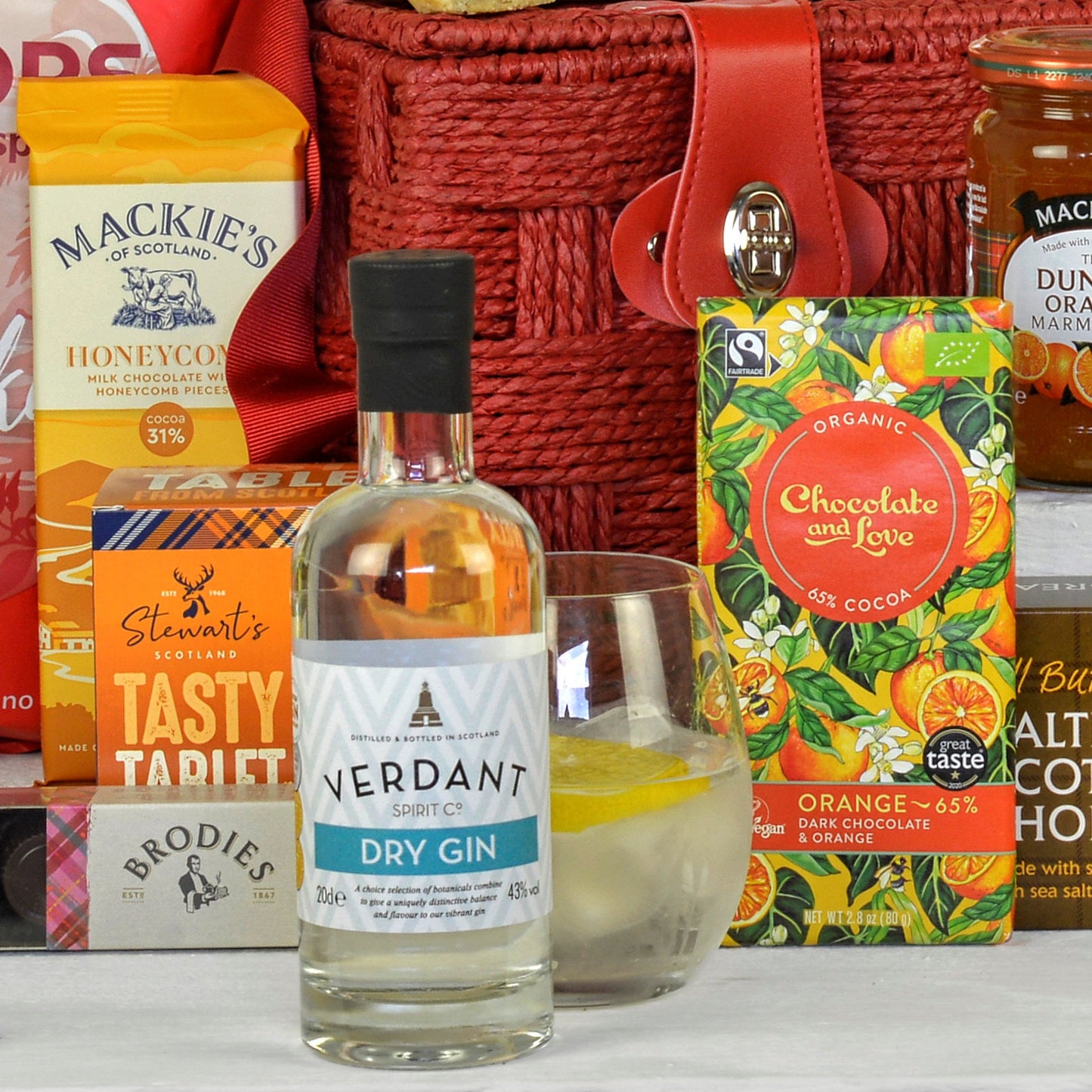 Luxuriöser schottischer Geschenkkorb | Premium-Präsentkorb mit Wein, Gin & Delikatessen