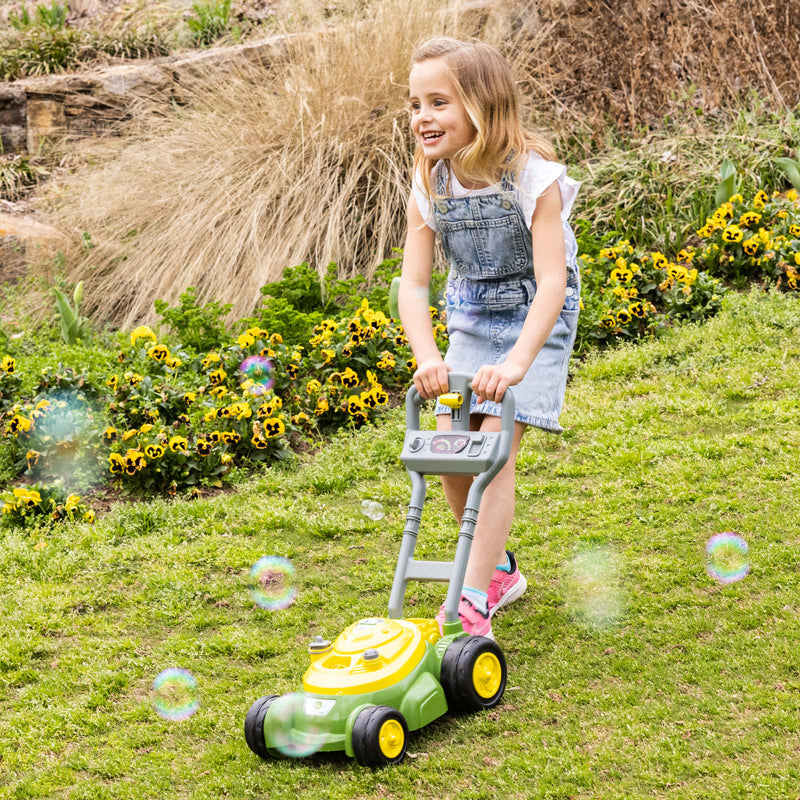 Tomy John Deere Bubble Mower with 4oz Bottle