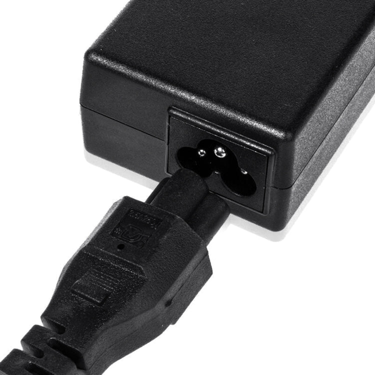 Cloverleaf Travel Power Cable 1.2m – IEC C5 Mains Lead for Laptops & Projectors