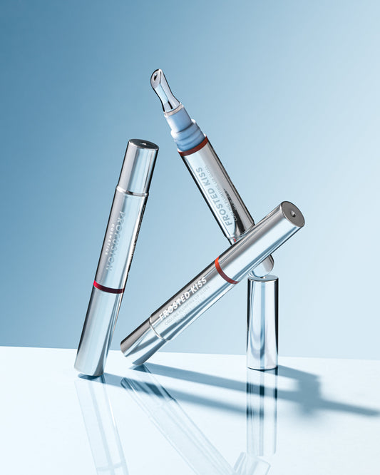 Frosted Kiss - Brillo de Labios Refrescante y Voluminizador