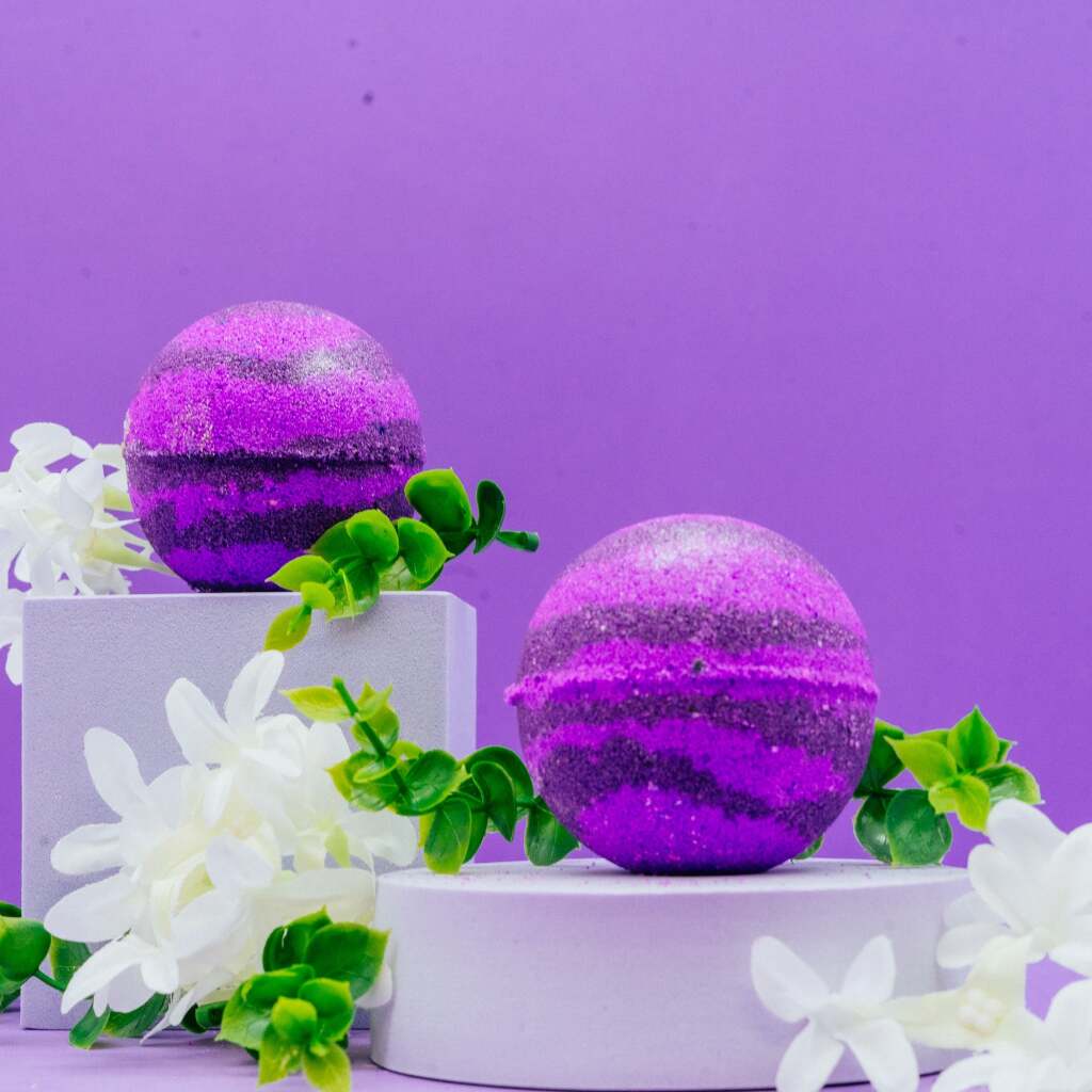 Blackberry Bath Bomb | Fruity Fizzing Bath Bomb | 120g