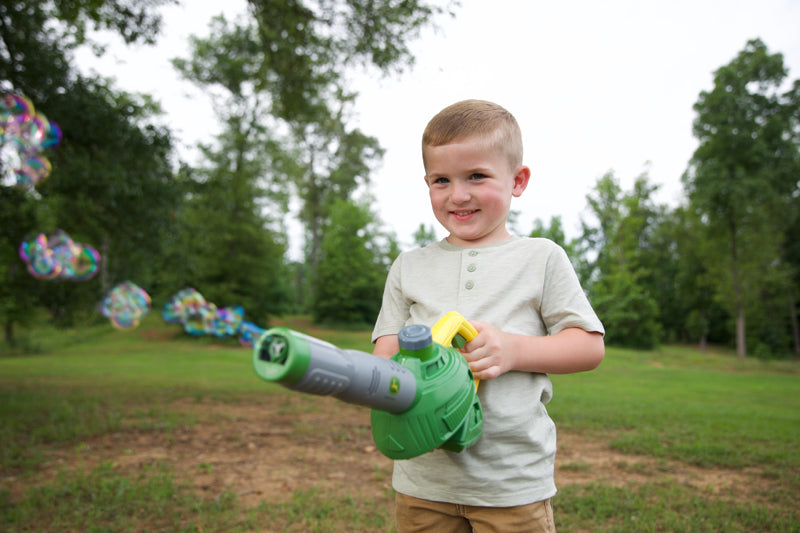 Tomy John Deere Bubble Leaf Blower & Refill Can | Outdoor Toy for Kids 3+