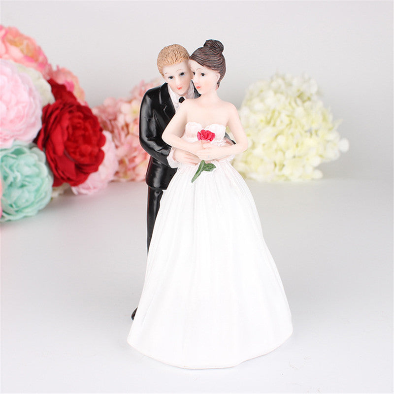 Romantic Resin Wedding Cake Topper Figurine for Engagement & Anniversary