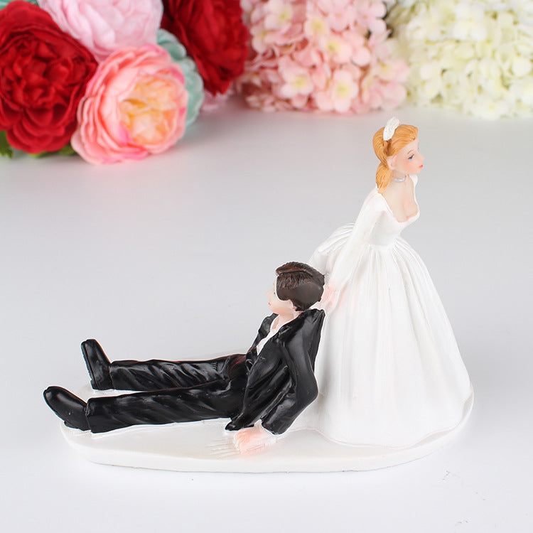 Romantic Resin Wedding Cake Topper Figurine for Engagement & Anniversary