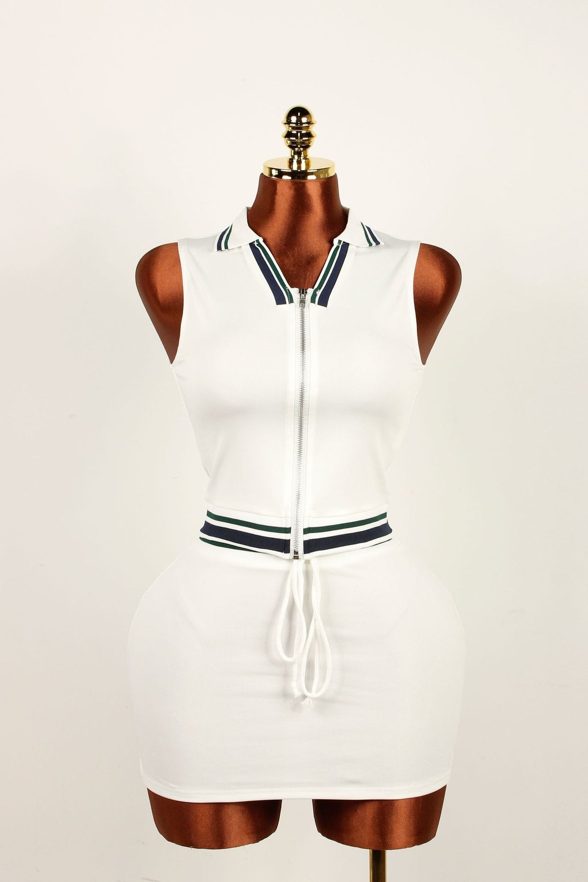 Women's Sporty Casual Shirt With A Collar Paired With A Skirt Or Pants