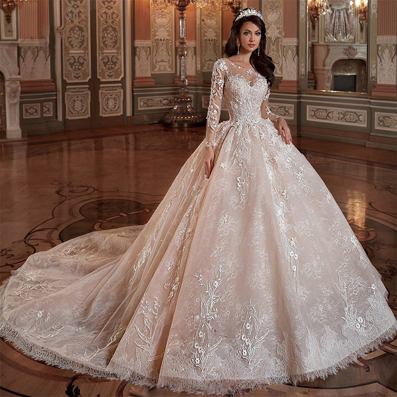 Long Trailing Mid-waist Backless Wedding Dress White