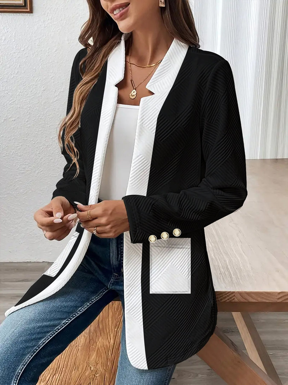 Black And White Patchwork Color Pocket Metal Buckle Suit Jacket