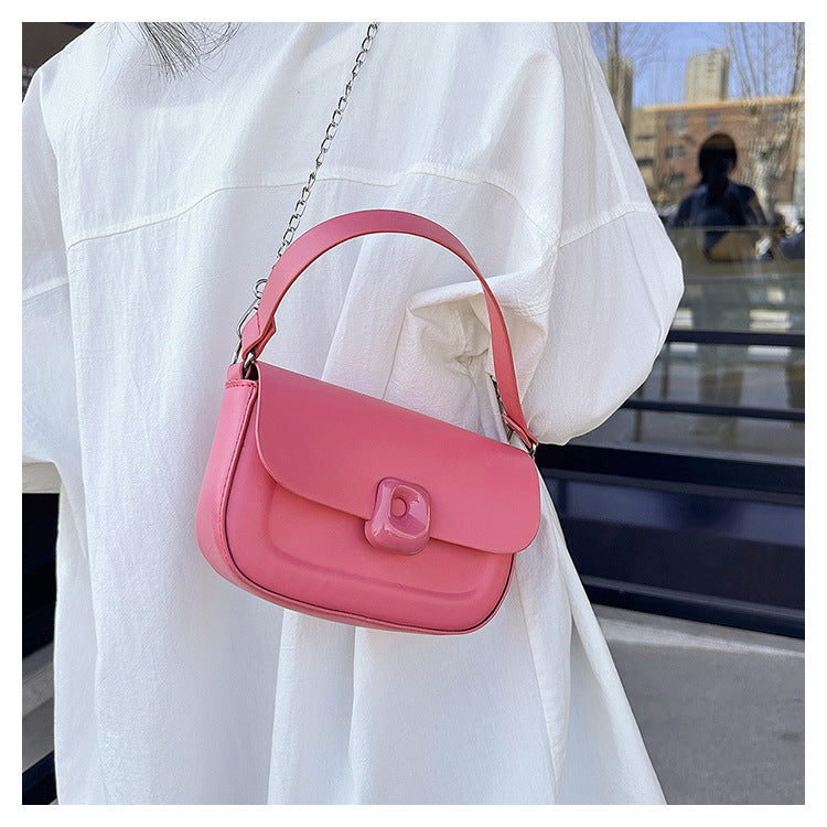 Spring New Fashion Chain Saddle Bag