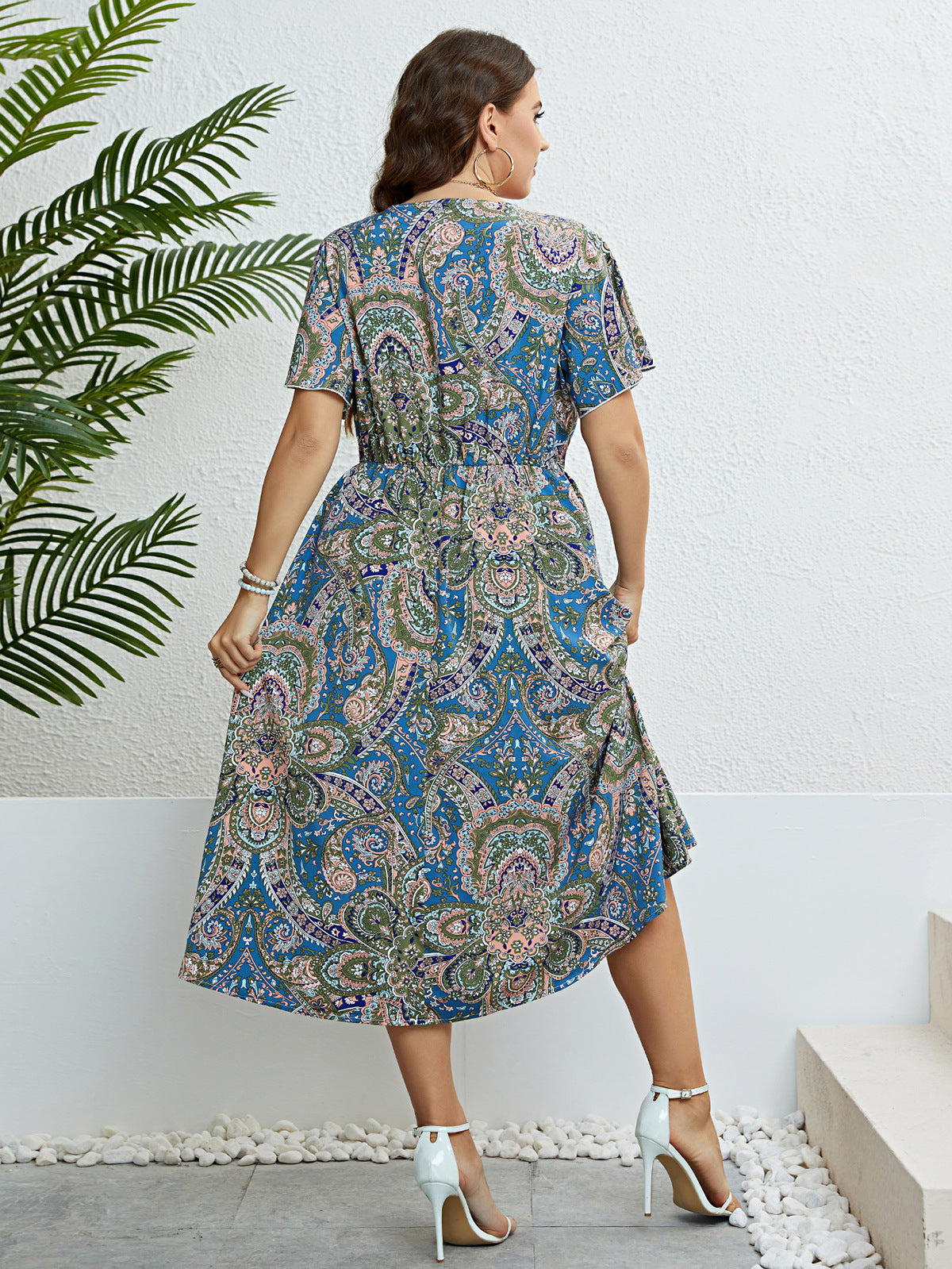 Summer V-neck Waist Trimming Fashion Slimming Dress For Women
