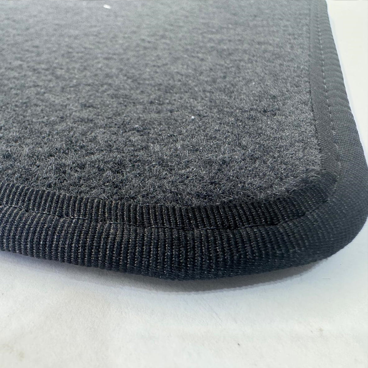 HYUNDAI TUCSON SUV 2004 TO 2015 - CAR MAT SET