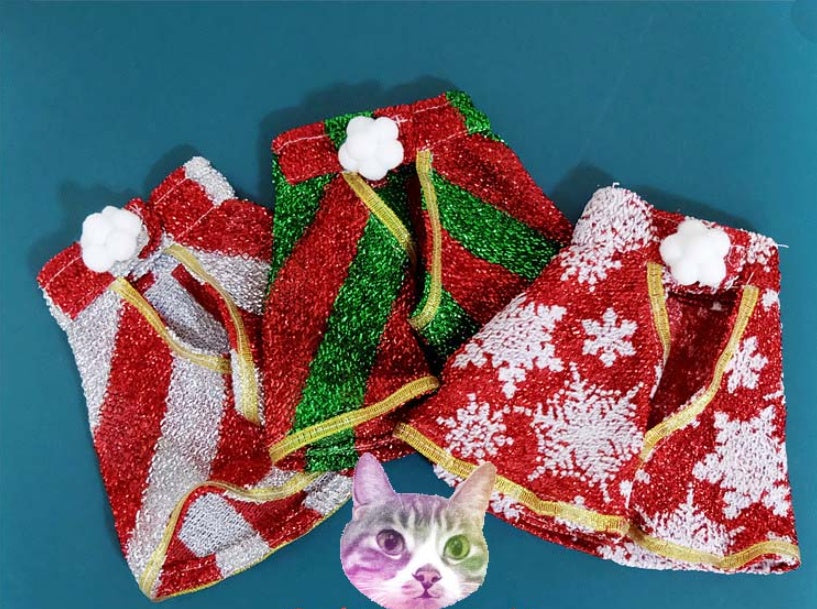 Cat Small White Floral Striped Top  Dog Snowflake Festive Cloak