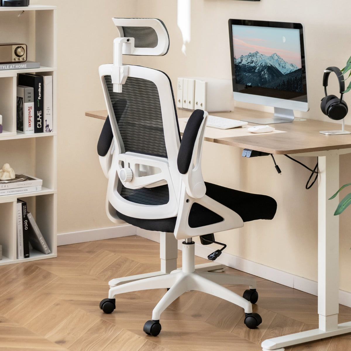 Ergonomic Office Chair with Adjustable Lumbar Support for Home Office-Black