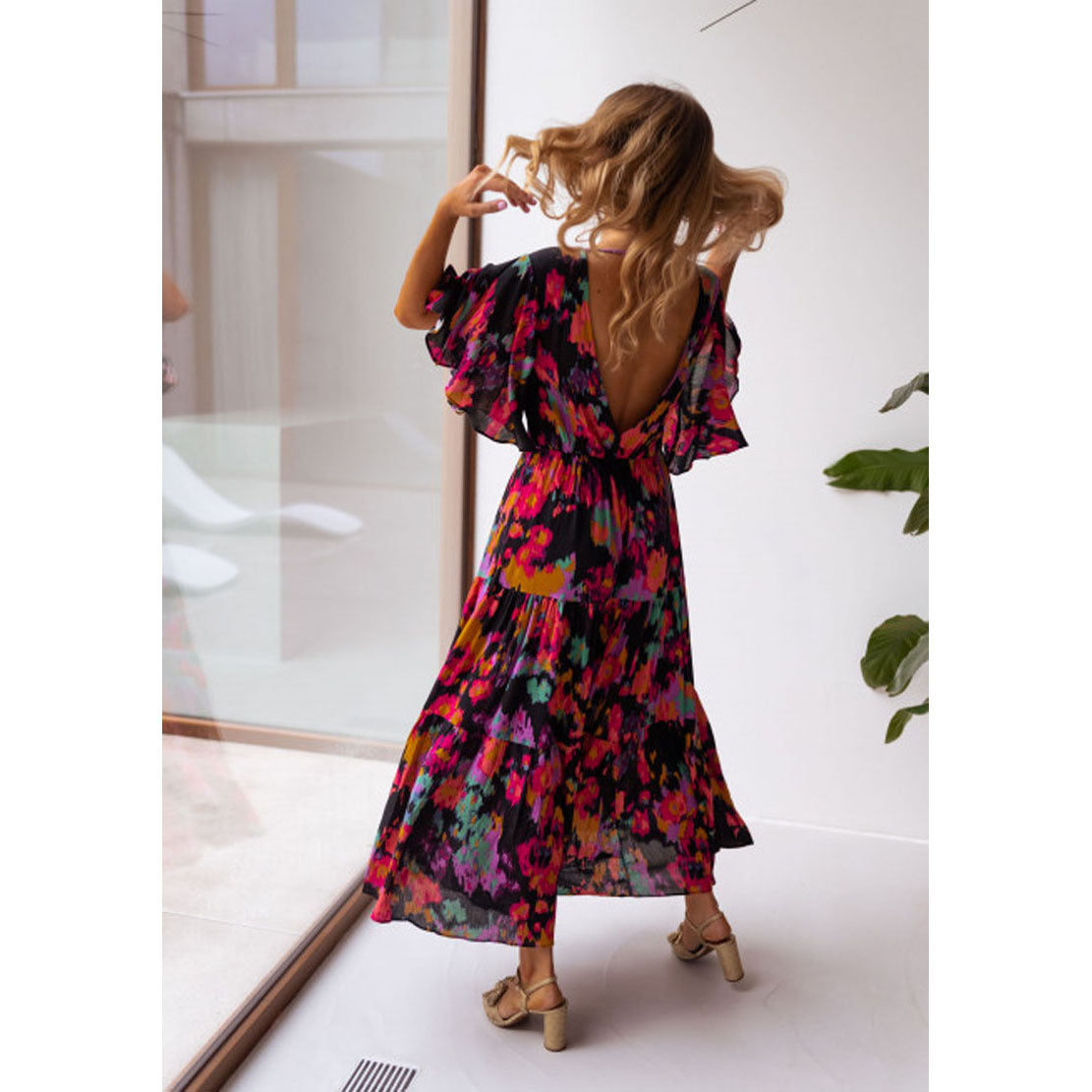 Women's V-neck Loose Backless Swing Dress