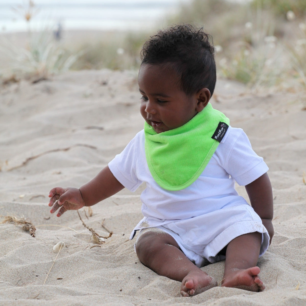 Mum 2 Mum Bandana Style Wonder Bib - Grey