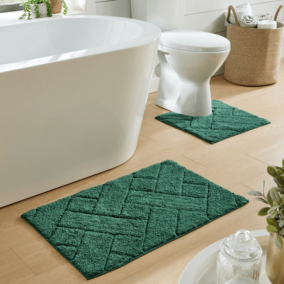 Bali Bath Mat And Pedestal Set | Super Absorbent | Non-Slip | Machine Washable | 100% Cotton