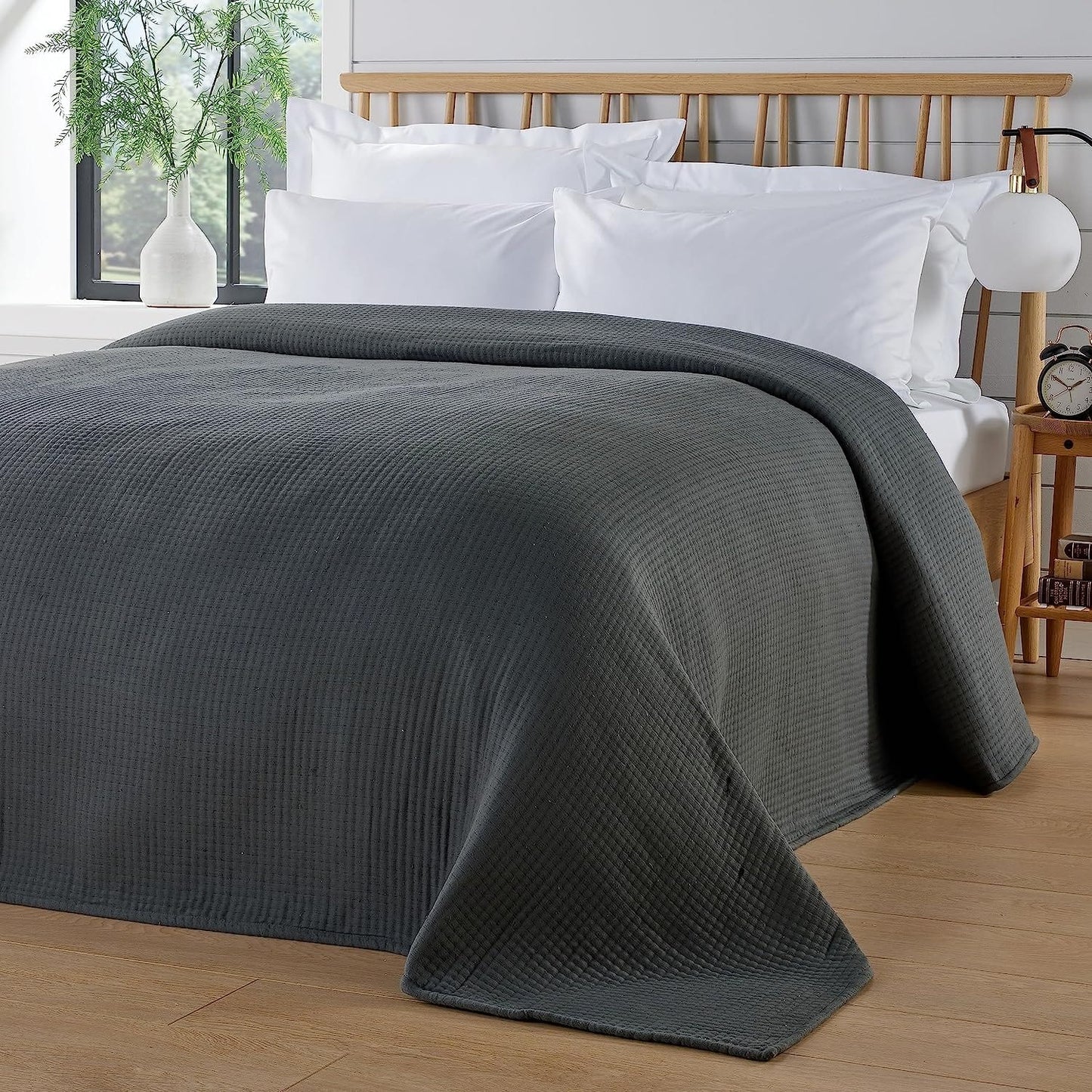 OLIVIA ROCCO Hotel Collection Quilted Bedspread | 240x260 cm | 100% Sustainable Cotton | White & Grey