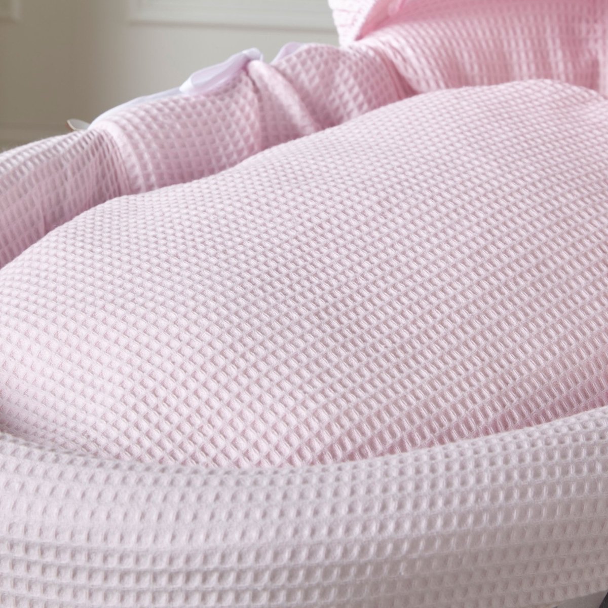 Rosa Waffel Grau Weiden Baby Moseskorb mit Ständer