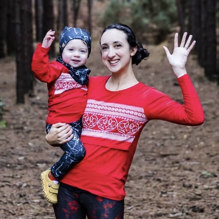 Red Heart Child Top - Supersoft Cotton Baby & Toddler T-Shirt (0-5 Years)
