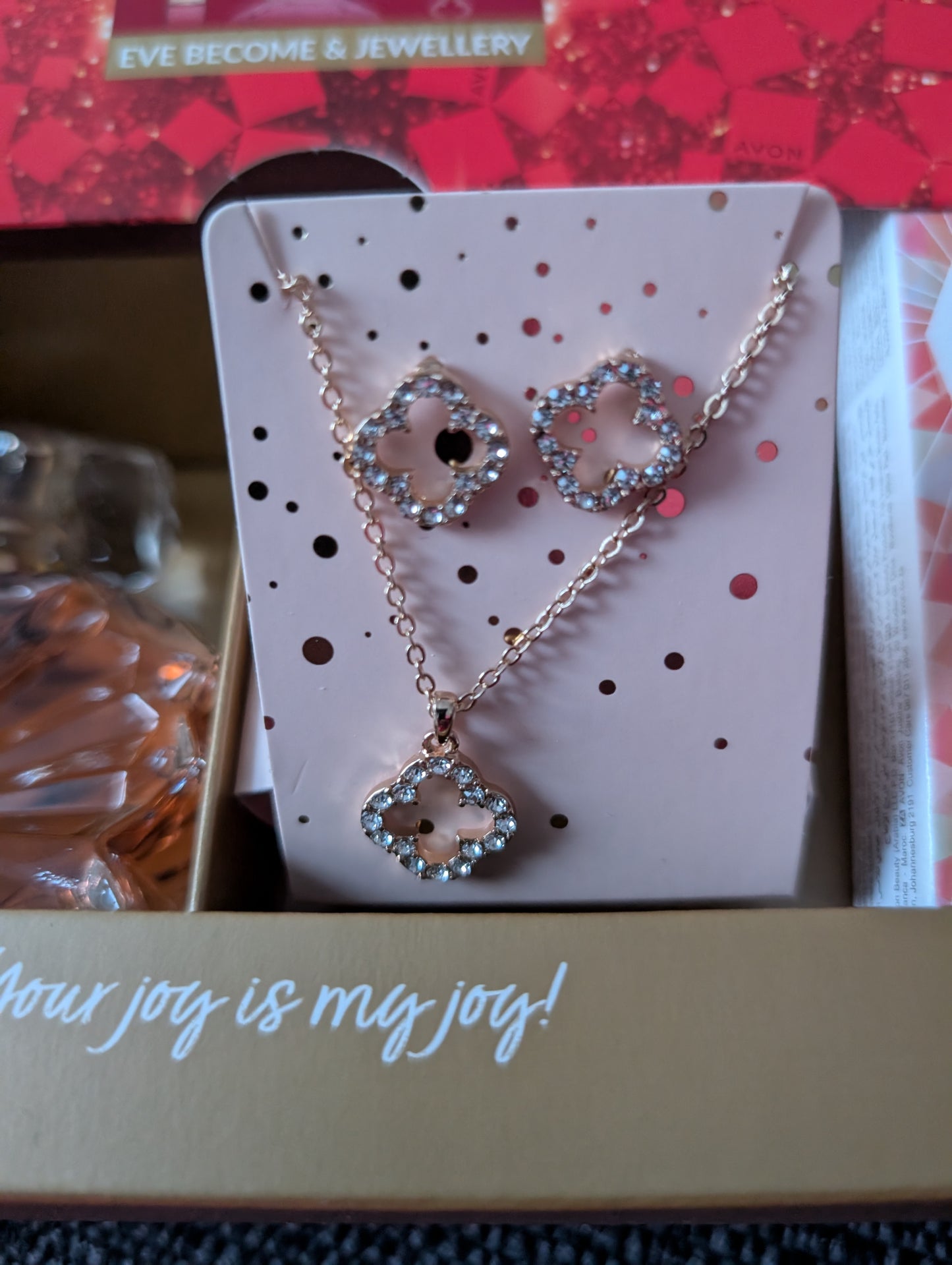 Avon Eve Become & Jewellery Gift Set