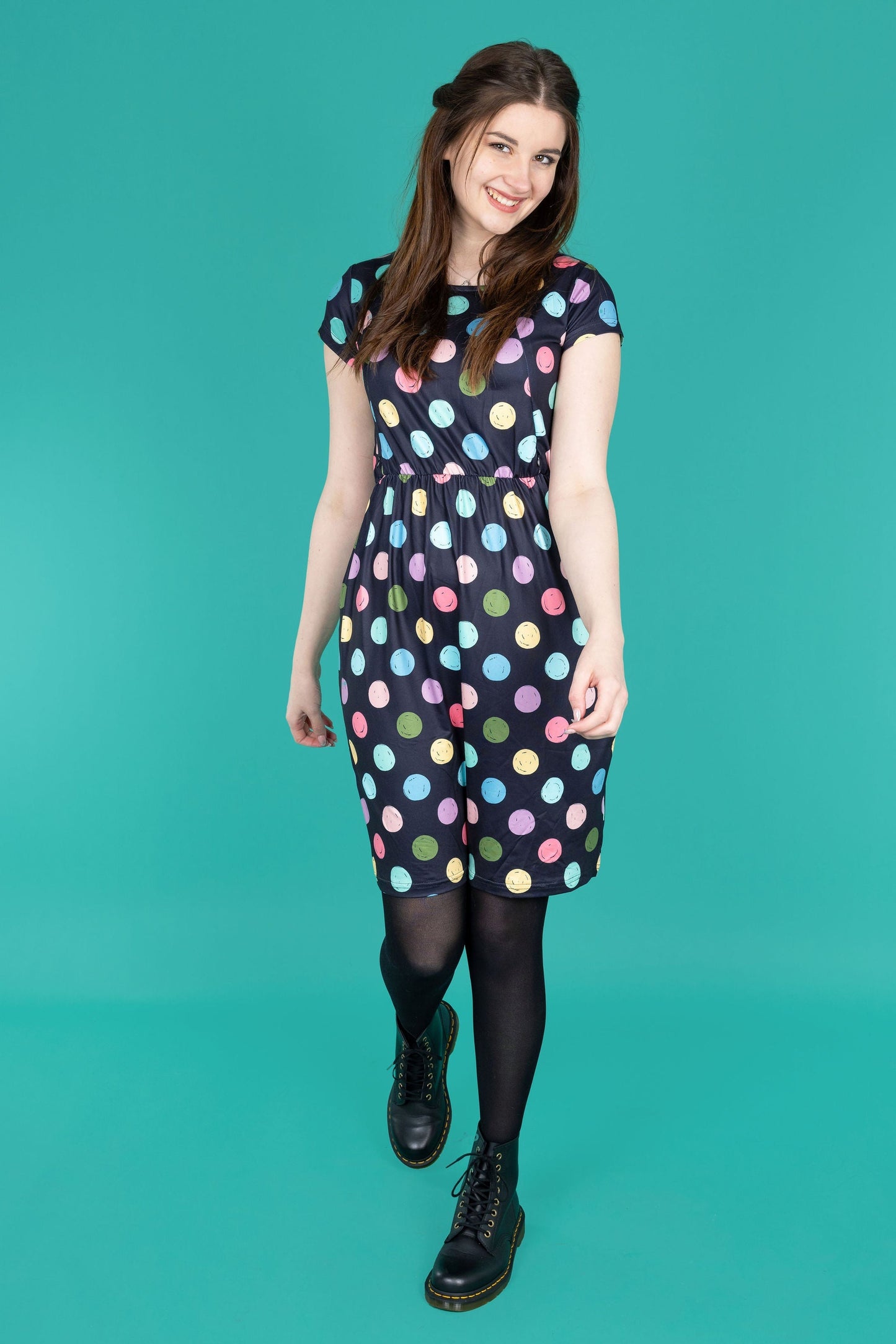 Gepunktetes Stillkleid | Knielanges Stillkleid mit Reißverschlusszugang