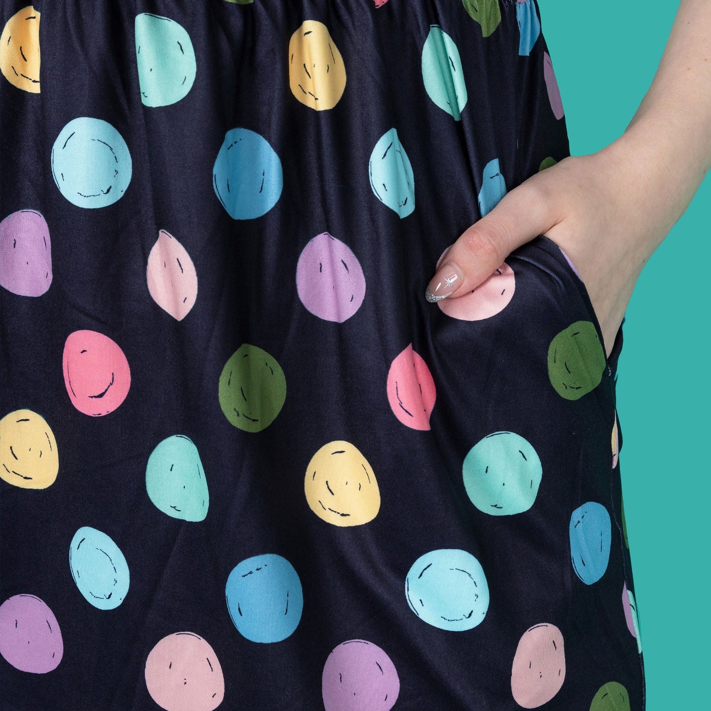 Gepunktetes Stillkleid | Knielanges Stillkleid mit Reißverschlusszugang