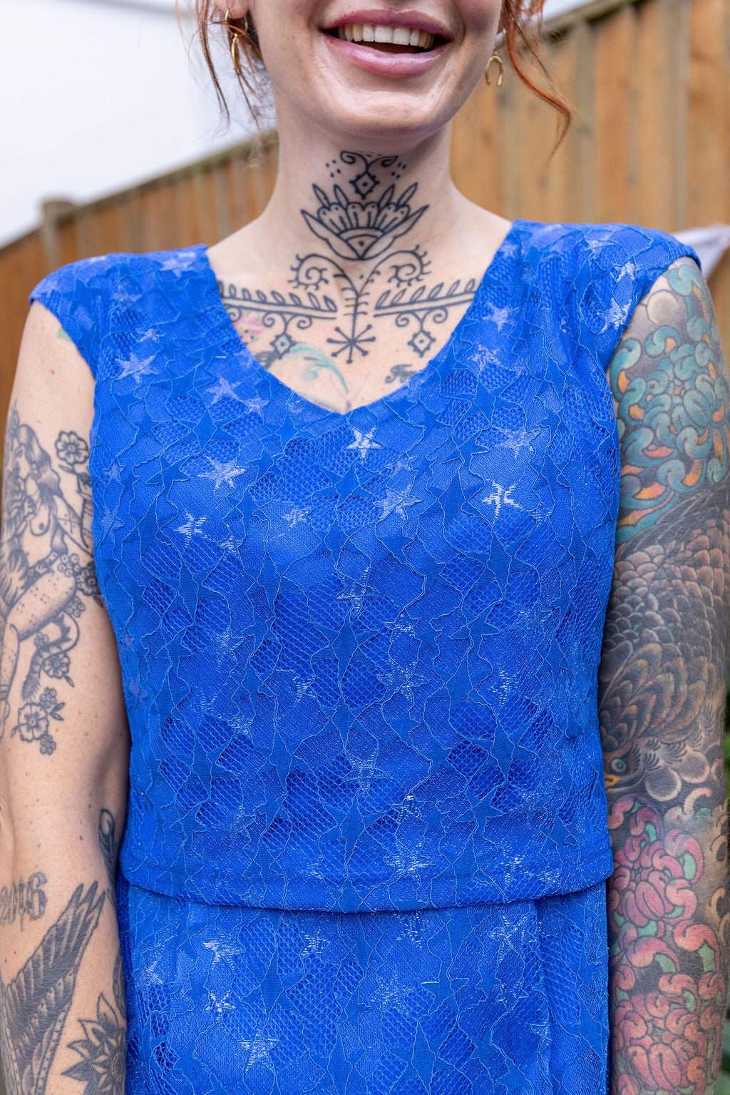 Stillkleid Marineblau mit Sternen – Limitierte Auflage