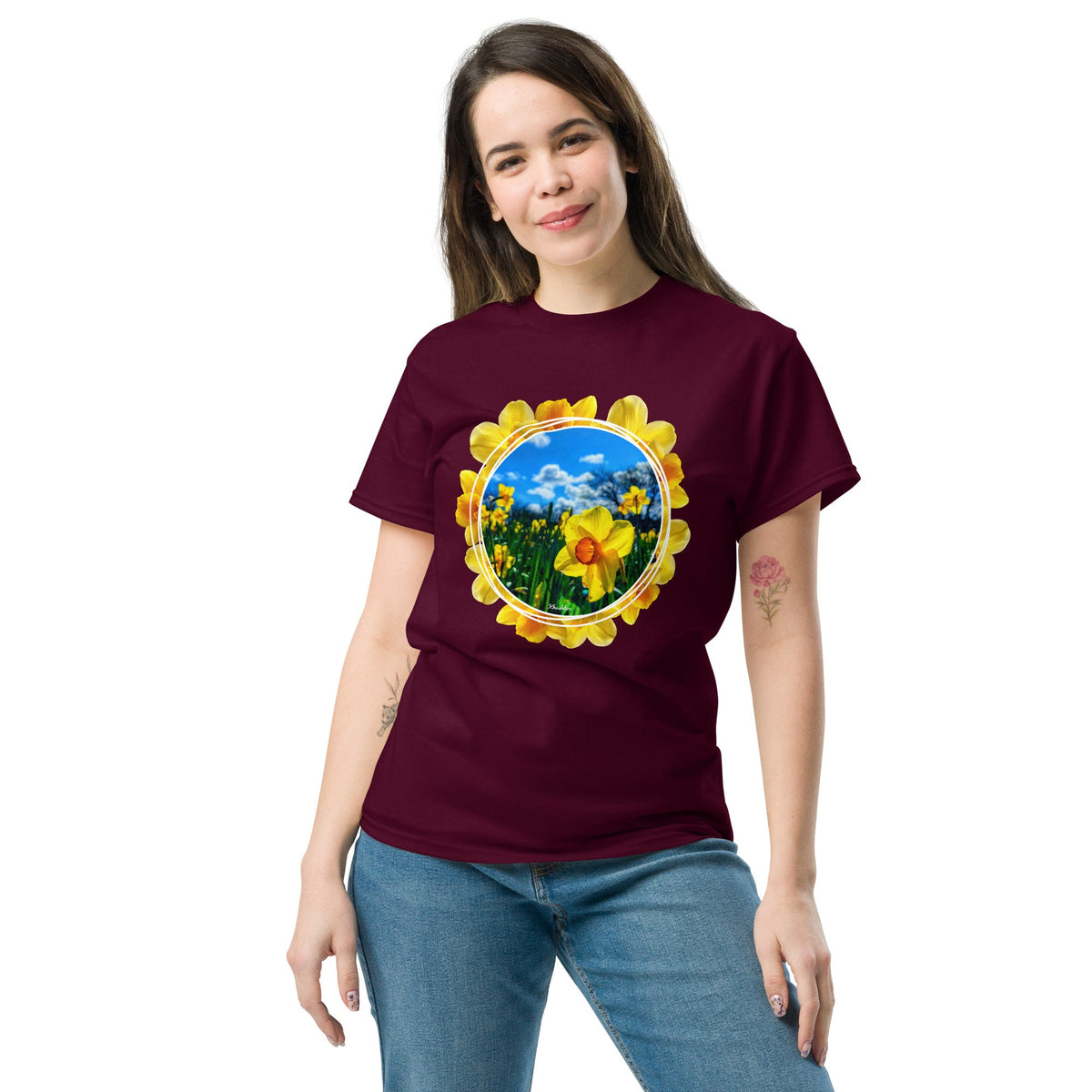 Women's Daffodil Print T-Shirt - Flower Bright Summer Shirt Trendy Fashion