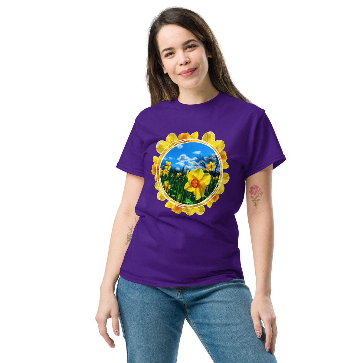 Women's Daffodil Print T-Shirt - Flower Bright Summer Shirt Trendy Fashion