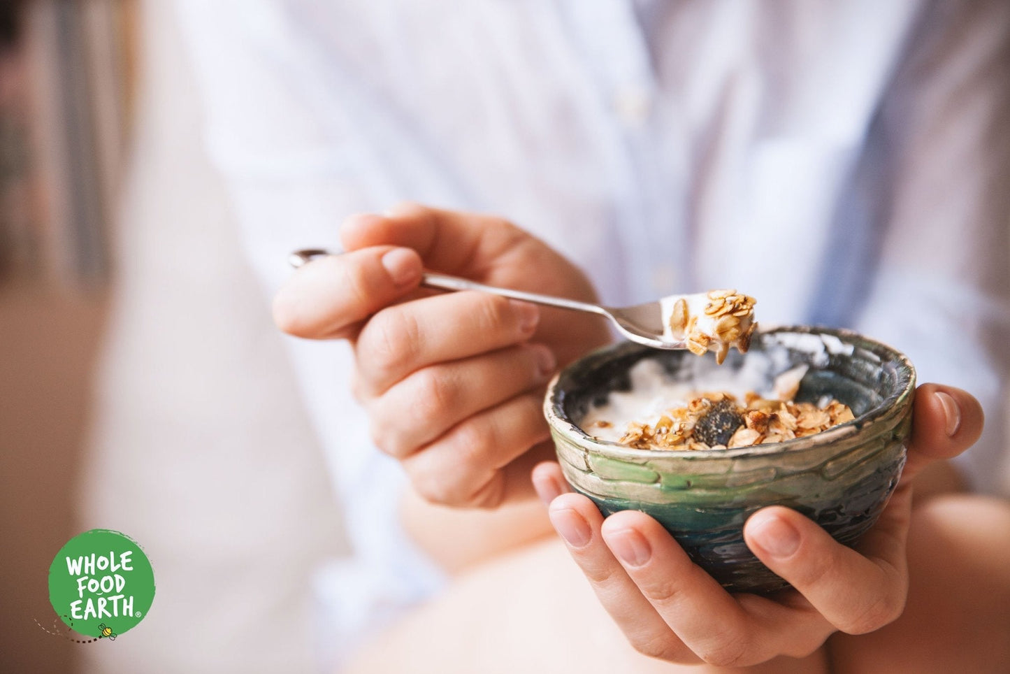 Deluxe Müsli - Eine Mischung aus Flocken mit Trockenfrüchten, Nüssen und Saaten