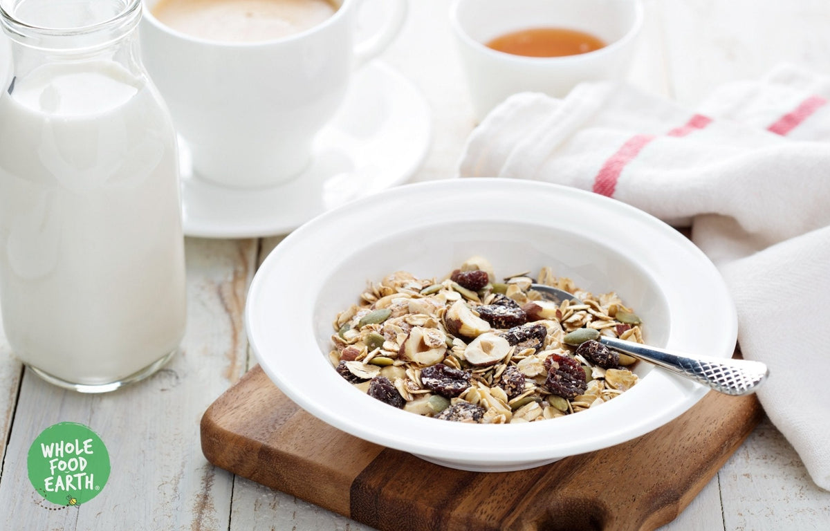Muesli Super Deluxe con Frutos Secos Enteros - Una Mezcla de Hojuelas con Fruta Deshidratada, Frutos Secos y Semillas